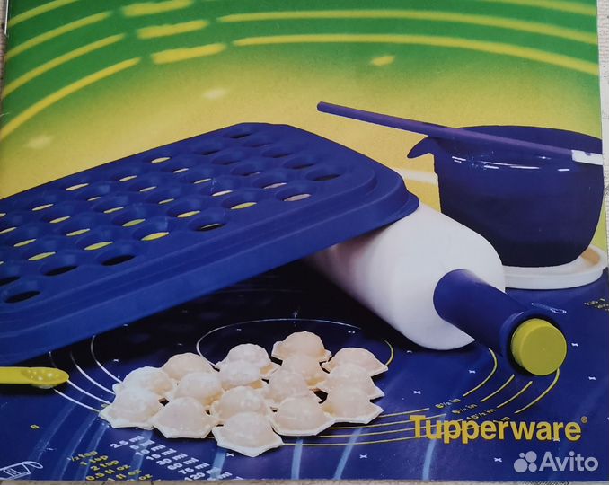 Пельменница с ложечкой фирмы Tupperware