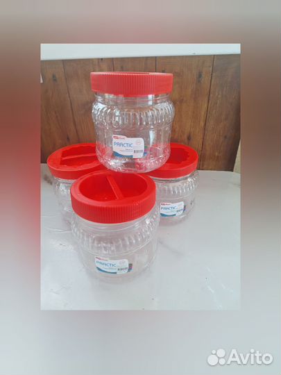 Пластиковые банки 7 шт