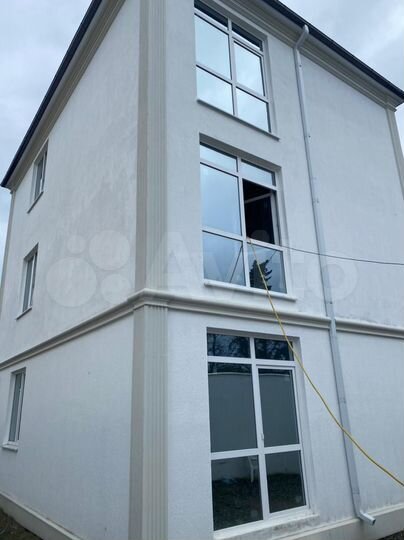 Дом 200 м² на участке 4 сот.