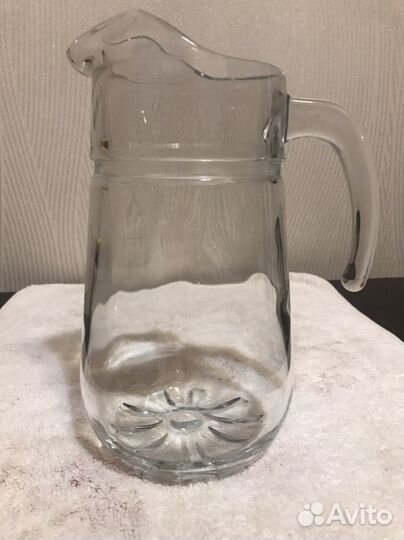 Кувшин стеклянный