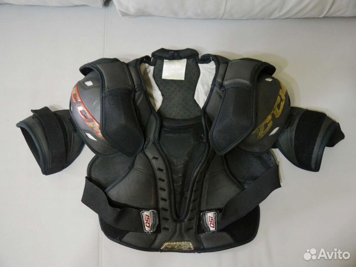 Нагрудник хоккейный ccm sr, бу