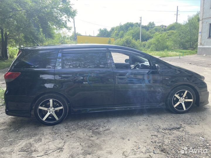 Toyota Wish 1.8 CVT, 2010, 240 000 км