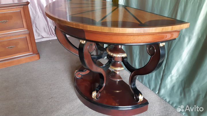 Консоль. Массив дуба. Шпон дуба. Испания