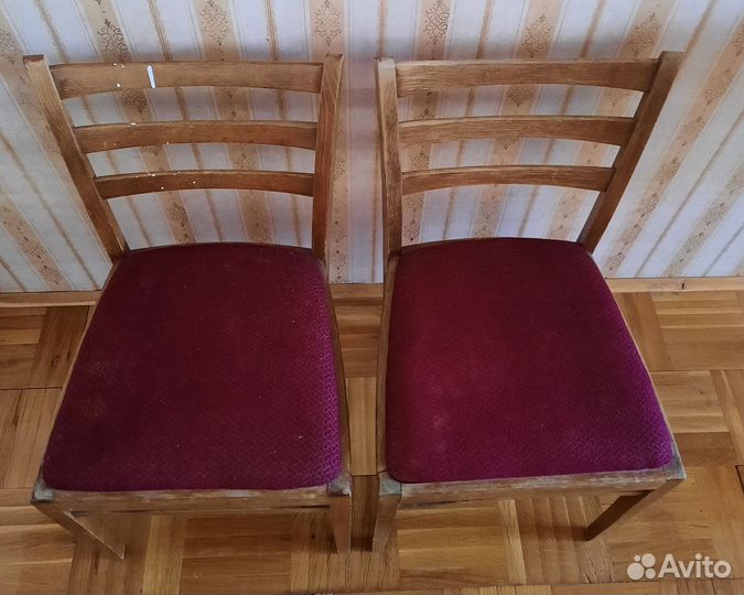 Стулья деревянные. Румыния. 2 штуки