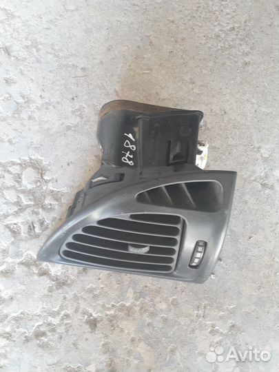 Дефлектор правый - Citroen C5