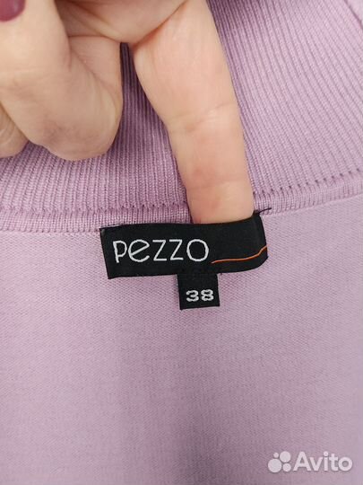 Тонкий базовый свитер Pezzo