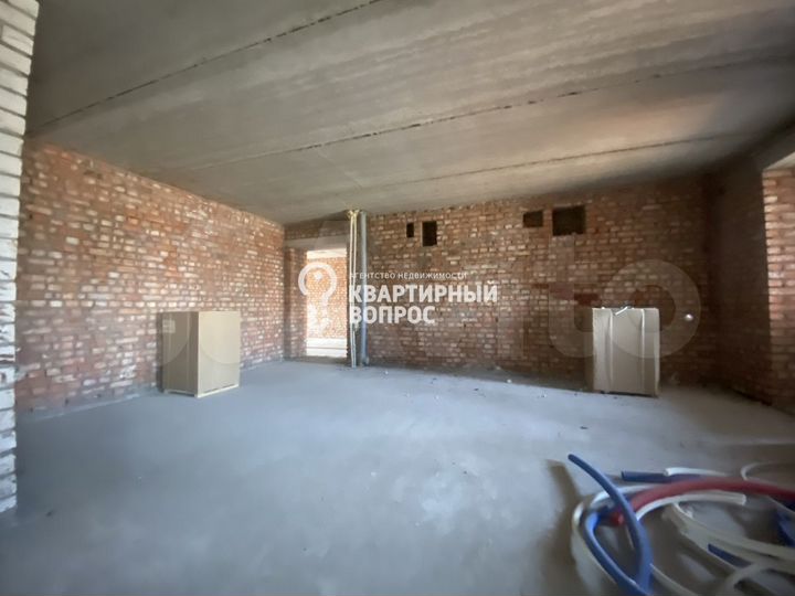 3-к. квартира, 115 м², 3/10 эт.