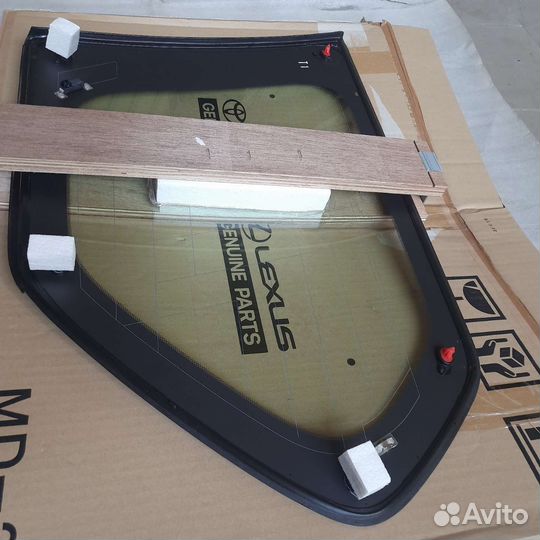 Toyota Prado 150 стекло боковое заднее правое