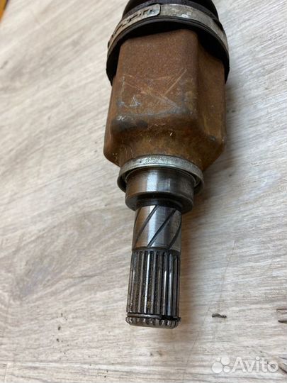 Привод передний левый Nissan Juke F15 HR16DE 2012