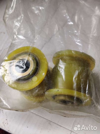 Полиуретановый сайлентблок рычага RR. Тойота