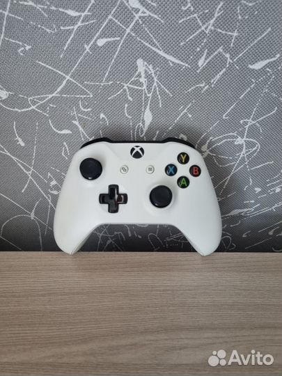 Xbox One S All Digital 1Tb / Много игр