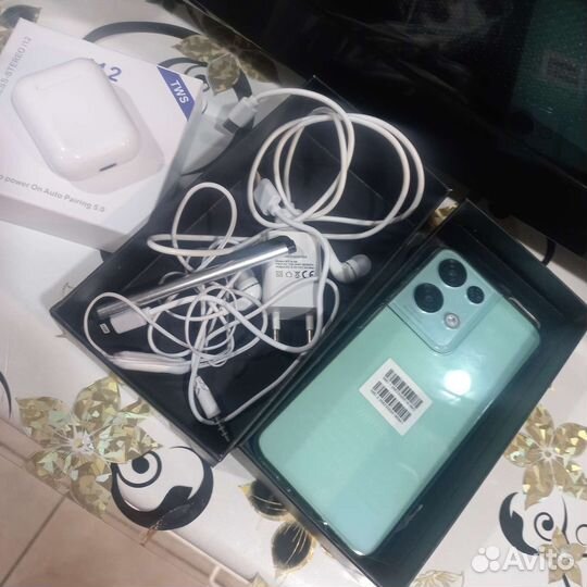 Телефон Reno8 ProX 1тб