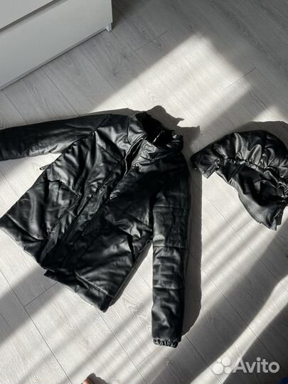 Куртка демисезонная кожаная 42-44