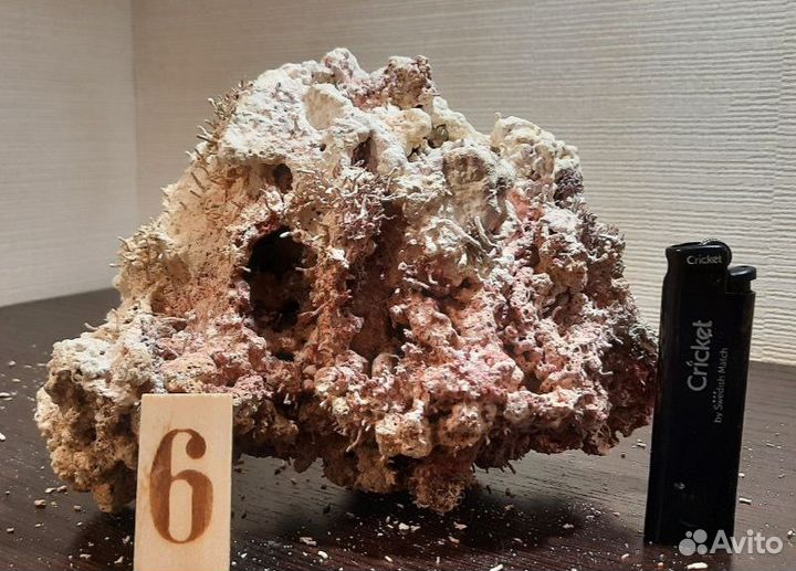 Камни, гроты для аквариума