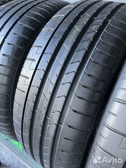 Pirelli P Zero PZ4 225/40 R19 и 255/35 R19