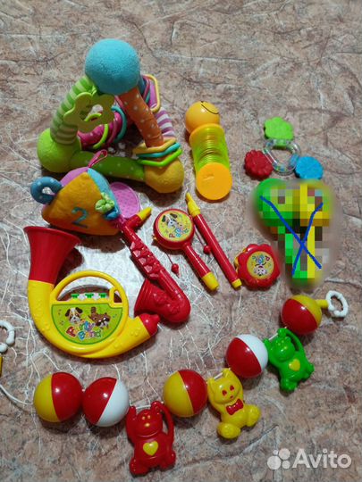 Развивающие игрушки для малышей пакетом