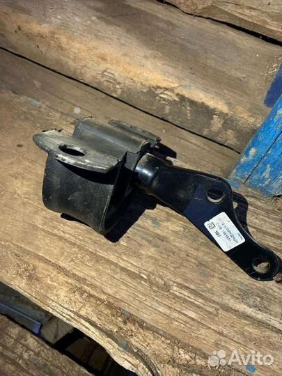 Подушка кпп ваз