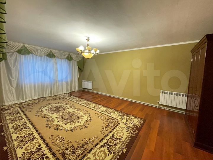 Дом 310 м² на участке 11,1 га