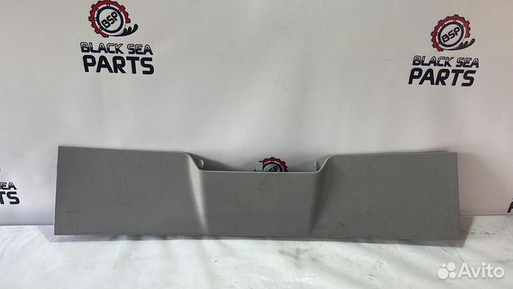 Обшивка крышки багажника 13129331 Opel Zafira B
