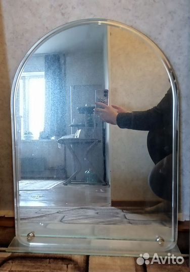 Зеркало настенное