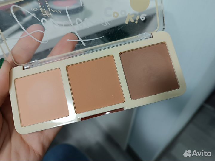 Палетка для контуринга лица