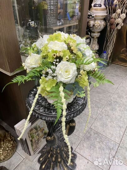 Букет цветов искуственные с вазой