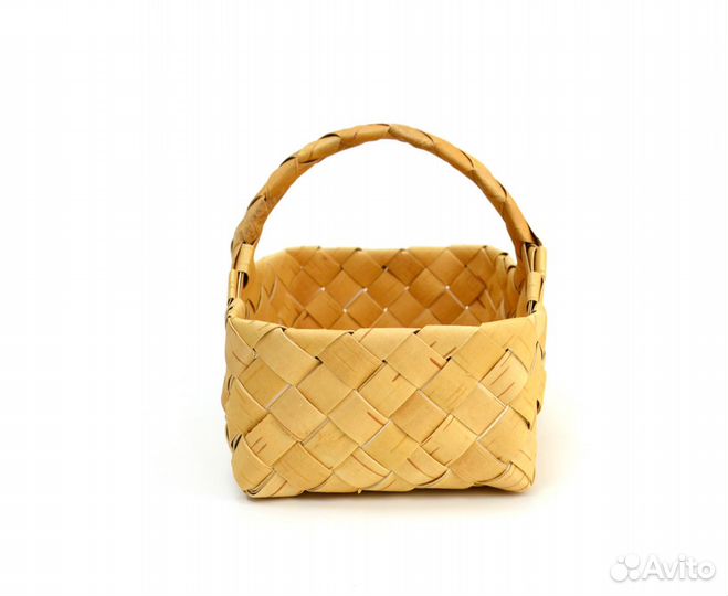 Лукошко плетеное из бересты. Корзинка из бересты