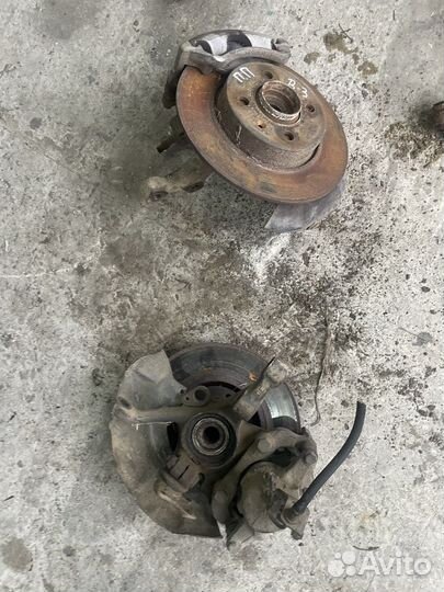 Поворотный кулак пассат б3