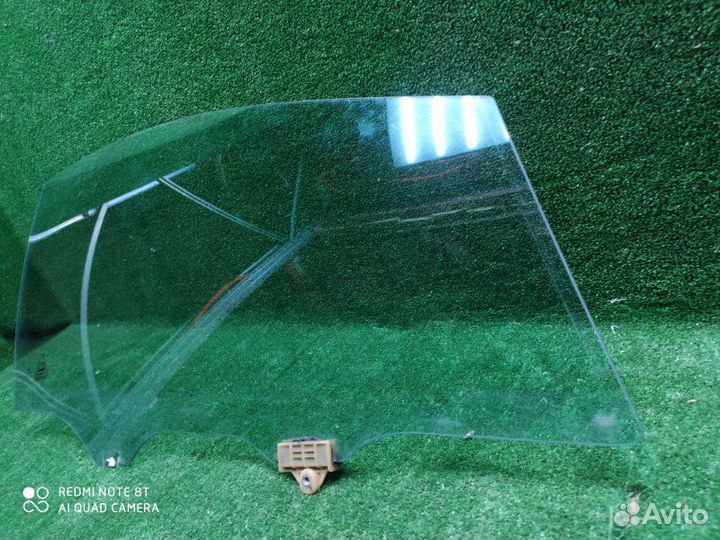 Стекло двери переднее правое Kia Ceed 2 2012-2018