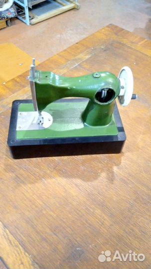 Детская швейная машина СССР