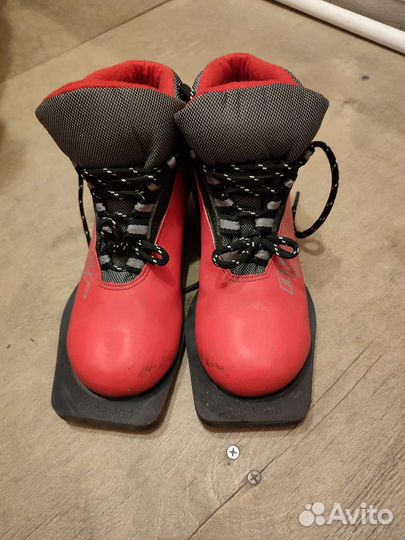 Лыжные ботинки