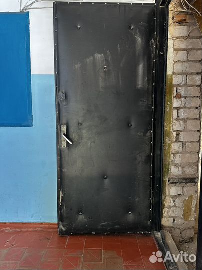 Дверь входная железная бу