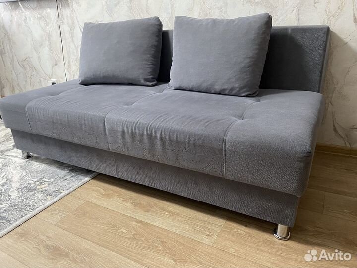 Диван книжка