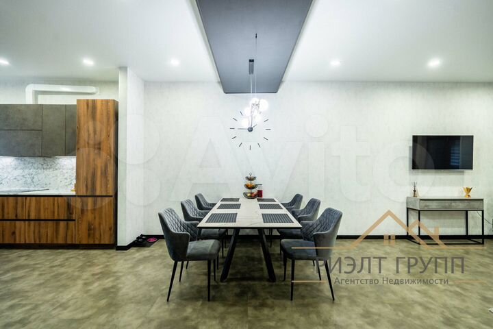 Таунхаус 250 м² на участке 3 сот.