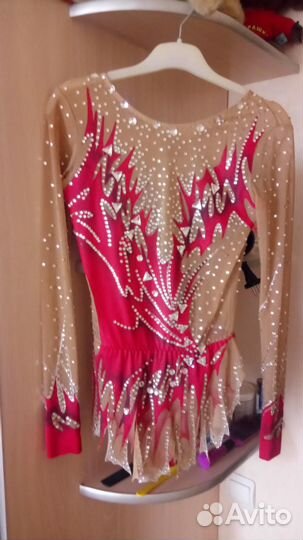 Продам купальник для художественной гимнастики