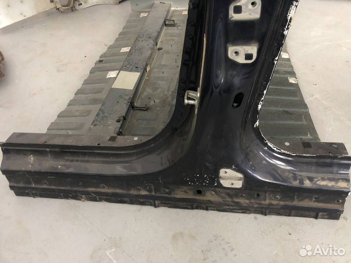 Стойка кузова центральная левая Tesla Model S 2012