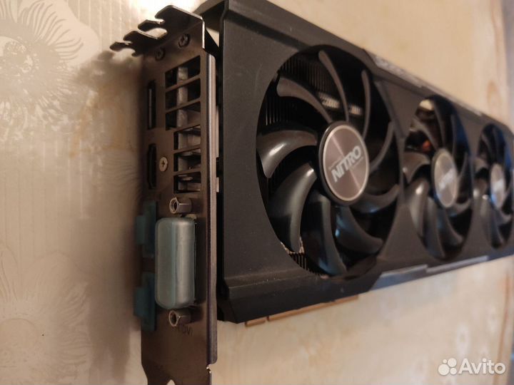 Sapphire Nitro R9 390 8gb