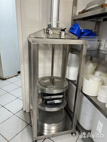 Сыроварня авто 120л +(пресс, ванна, шкаф)
