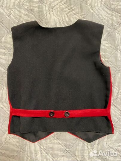 Жилетка на мальчика 98-104