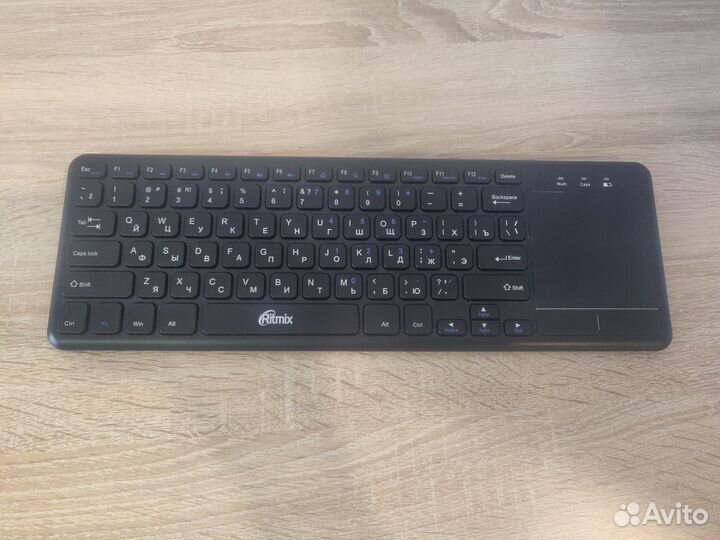 Bluetooth клавиатура с тачпадом