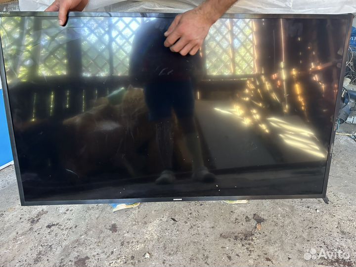 Телевизор samsung