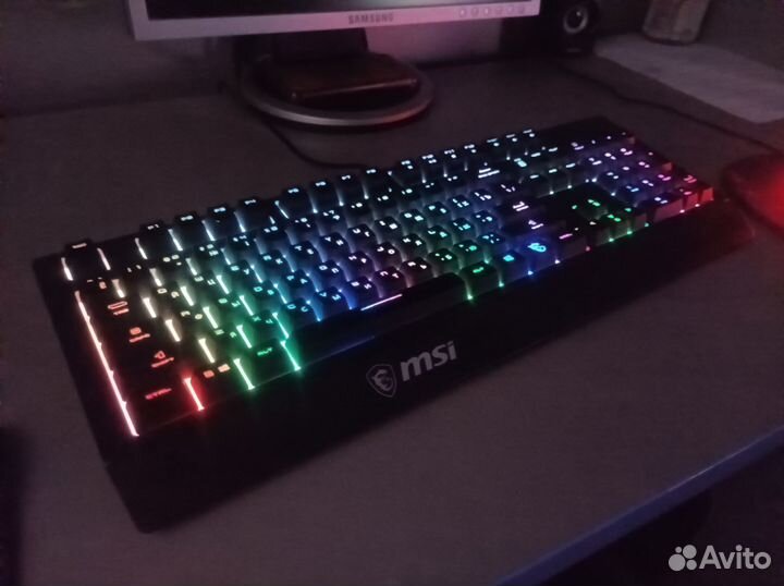 Игровая клавиатура MSI Vigor GK20