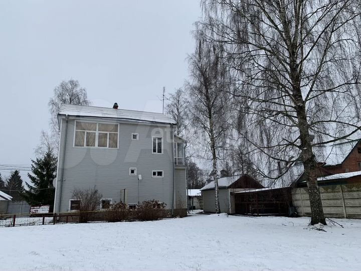 Дом 241 м² на участке 15,6 сот.