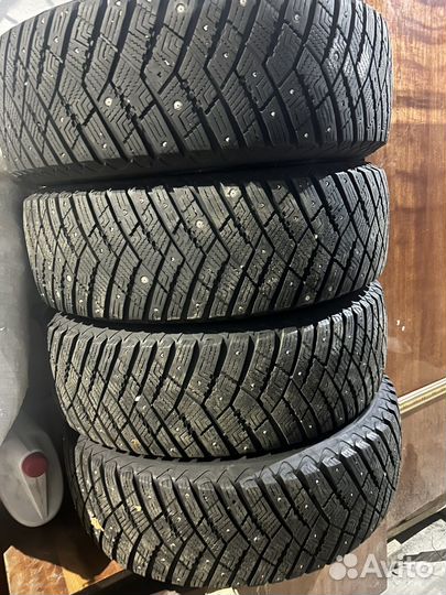 Goodyear Ultragrip Ice Arctic 225/65 R17