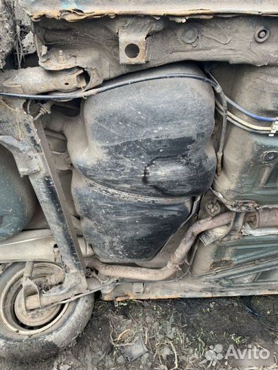 Топливный бак Volkswagen Polo