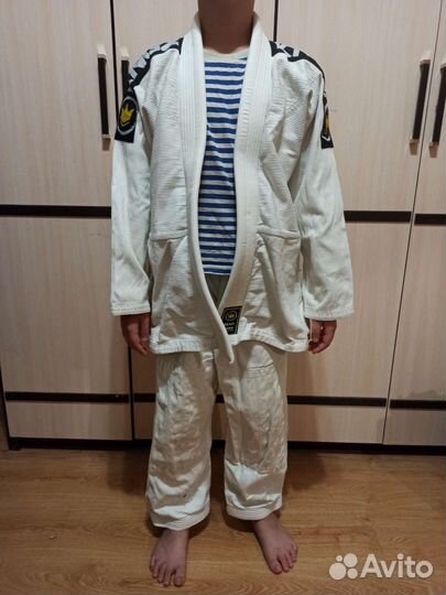 Кимоно белое для джиу-джитсу