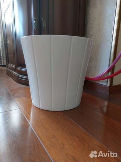 Белый большой горшок 32 см Икея