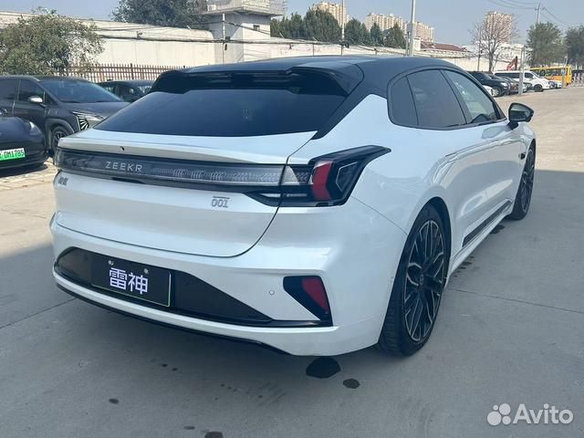 Zeekr 001 788 л.с. AT, 2023, 6 000 км