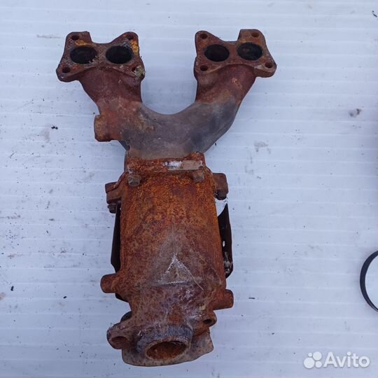 Колектор выпускной на Ниссан Алмера н16