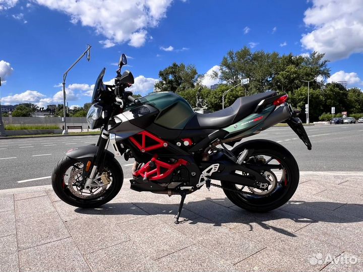 Aprilia SL900 Shiver